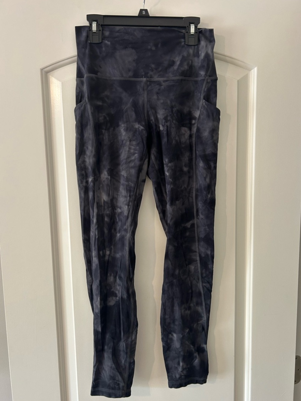 Tie-Dye Black & Gray Lululemon Leggings